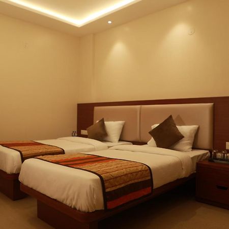 Serenity By Monarch, Baner Pune Meribel Village Exterior photo
