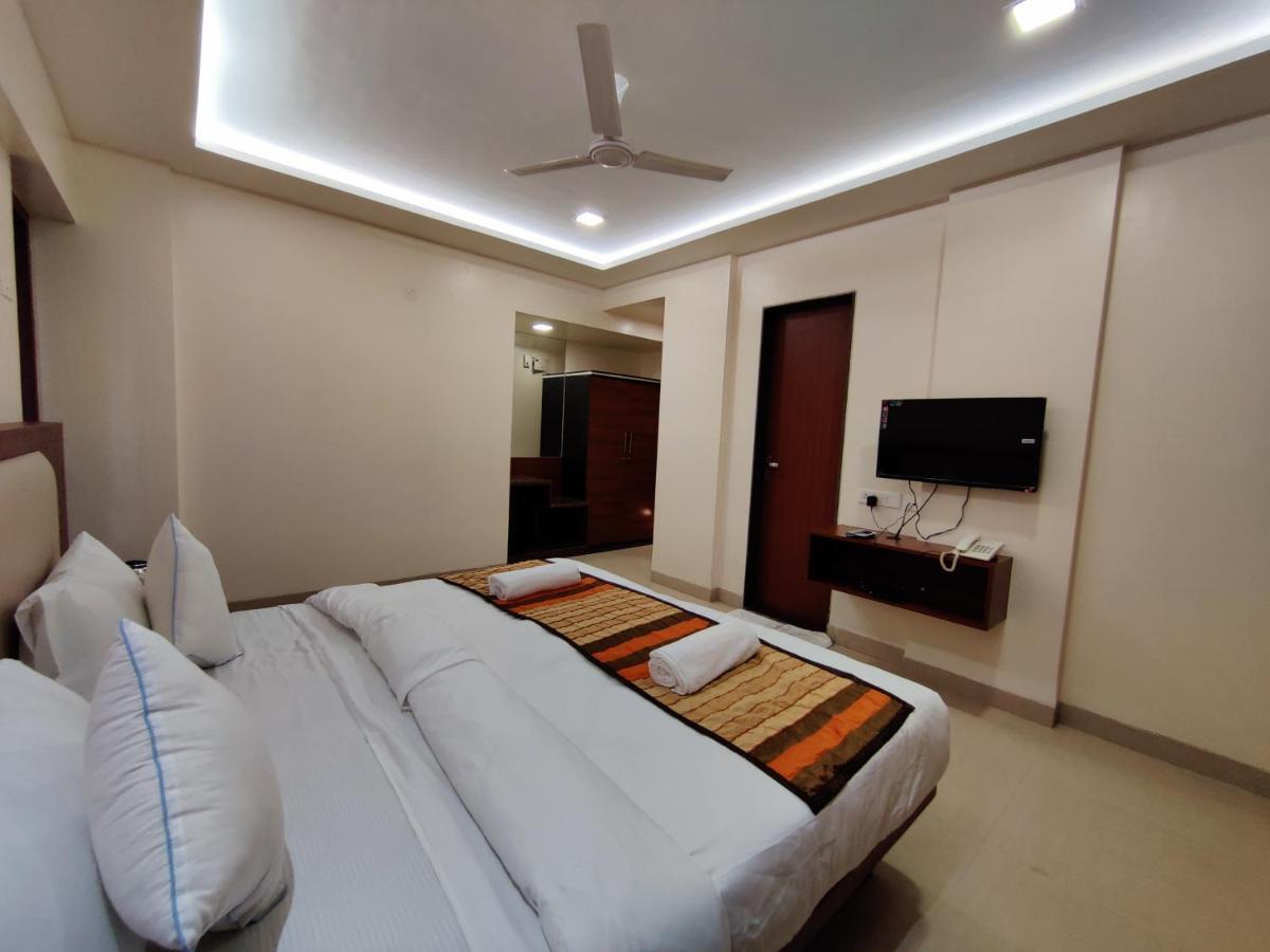Serenity By Monarch, Baner Pune Meribel Village Exterior photo