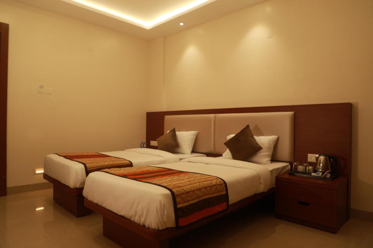 Serenity By Monarch, Baner Pune Meribel Village Exterior photo