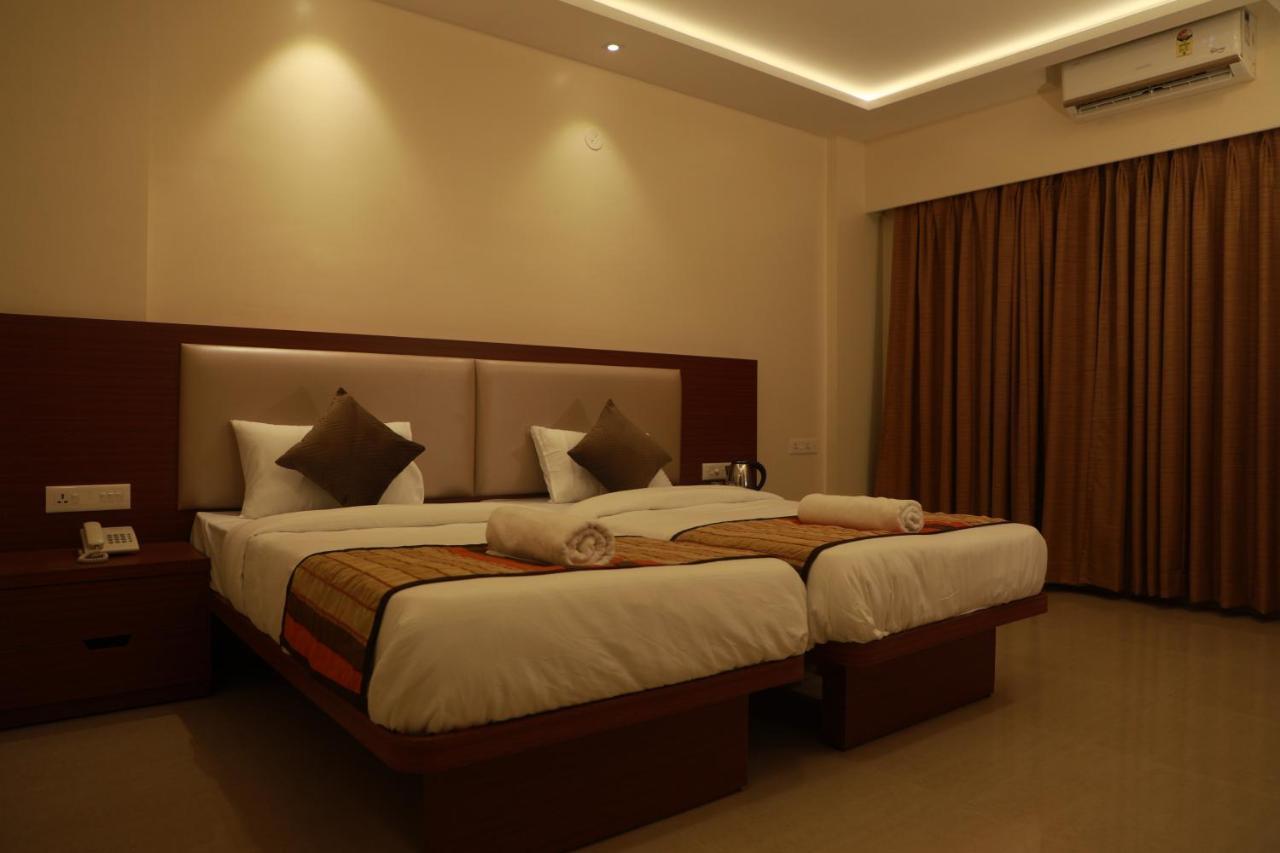 Serenity By Monarch, Baner Pune Meribel Village Exterior photo